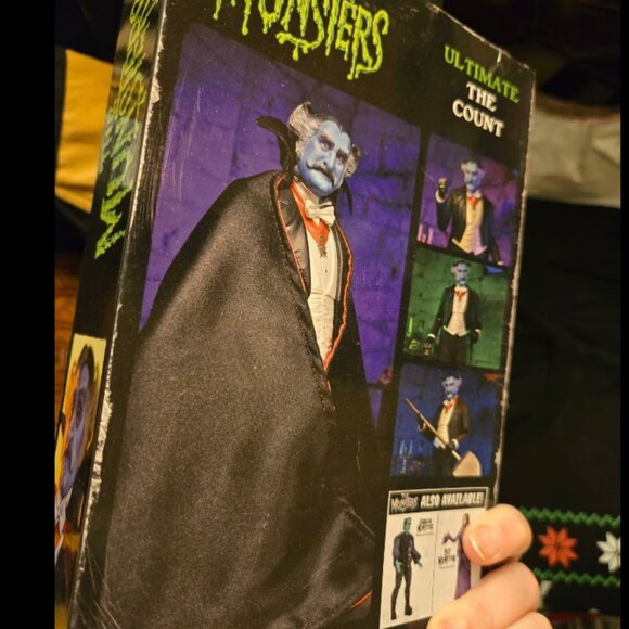 The Munsters Count Figure - Picture 6 of 6